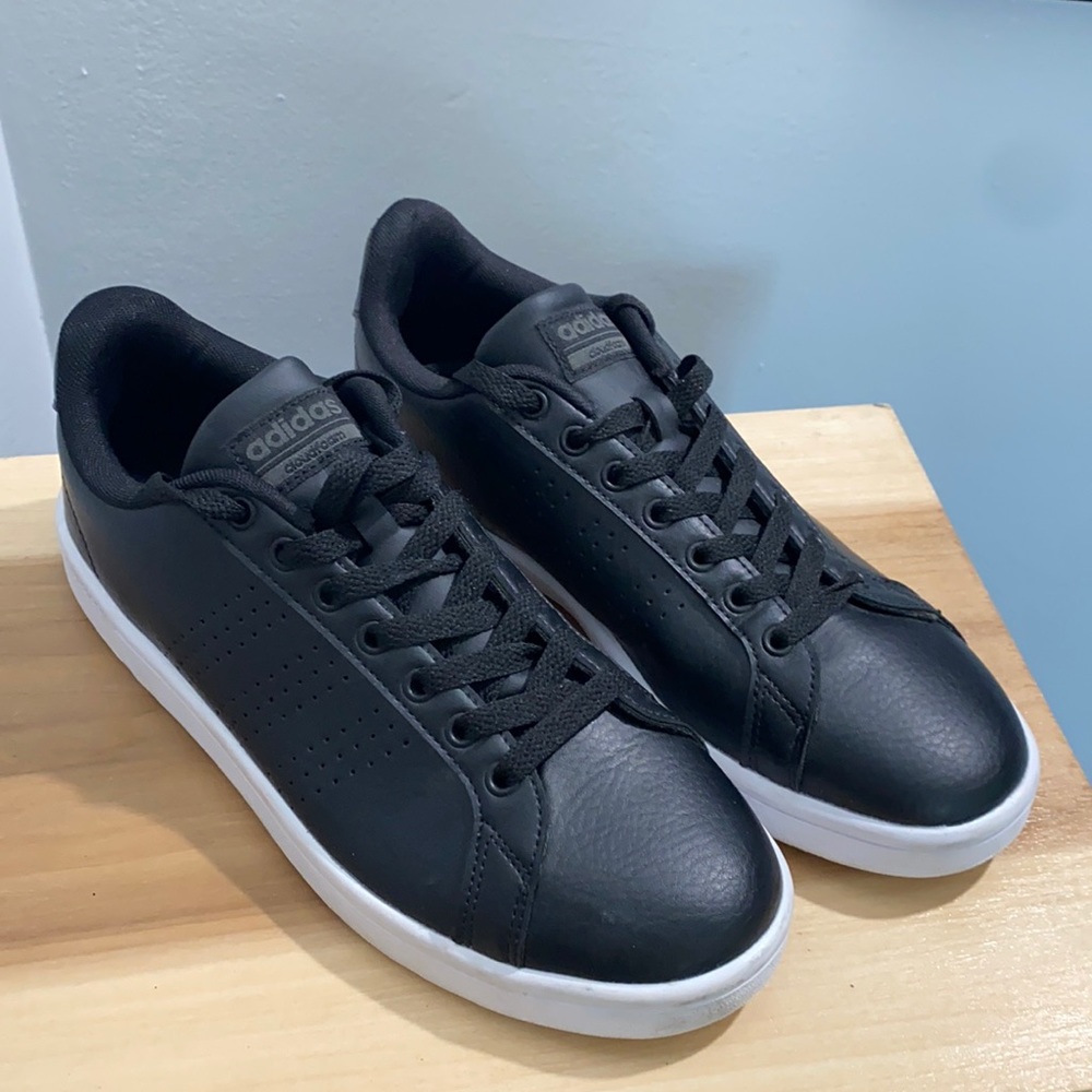 Men’s Adidas Size 8